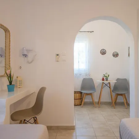 Perivoli 2-chora 別荘